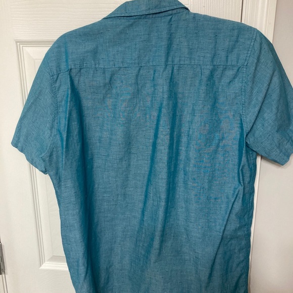 Teal London Fog button Down. - Picture 3 of 4
